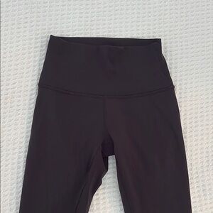 WUNDER- Black High-Waisted Athletic Leggings with Thick Waistband